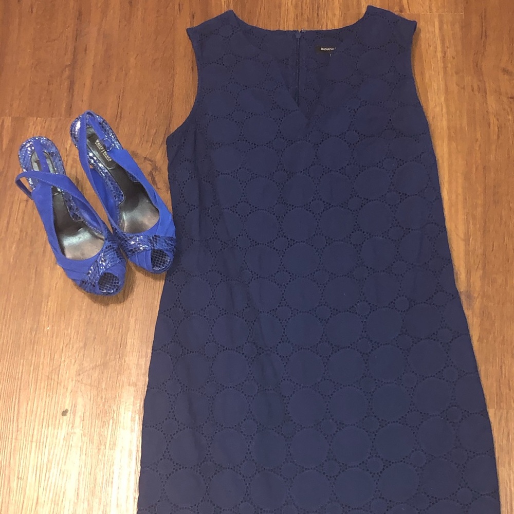🎸Banana Republic Eyelet Shift Dress- Petite 4